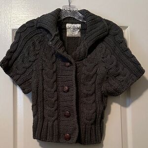 Chunky Cable Knit Short Sleeve Sweater - Dark Gray